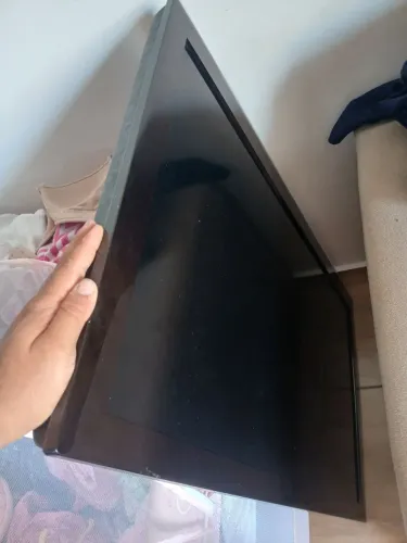 Tv a tela preta so sai audio