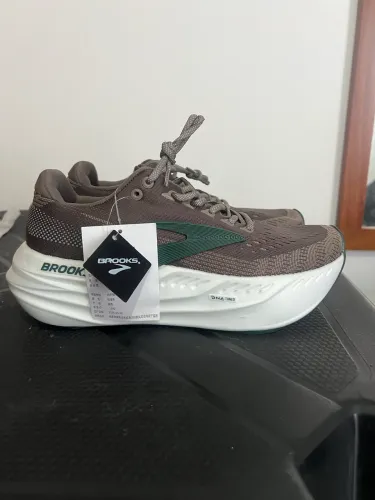 Tênis brooks glycerin corrida novo 40