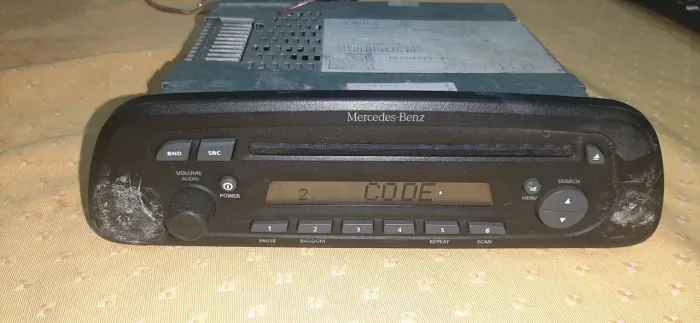 Cd original Mercedes (sucata funcionando)