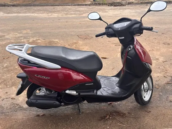 Honda Lead - 2013 com apenas 28.000 Km rodados. 