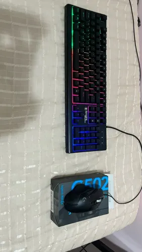 Kit Gamer Logitech G502 HERO + Teclado Mecânico RGB Bright