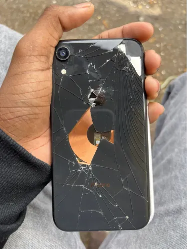 iphone xr, LEIA A DESCRIÇÃO!(ACOMPANHA UMA TELA NOVA LACRADA)