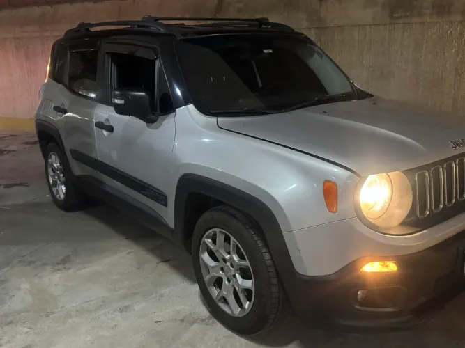 Jeep Renegade Sport 1.8 4X2 Flex 16V Mec. 2018