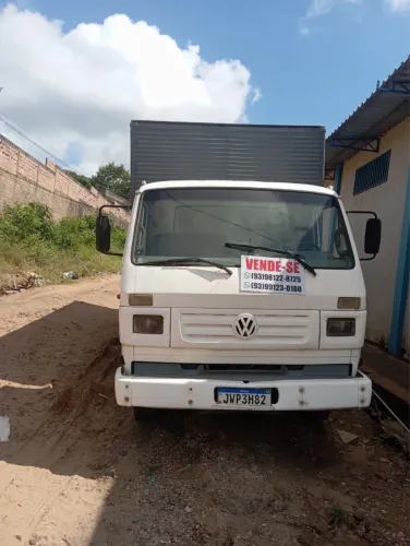 Caminhão Volkswagen 2000 8.140
