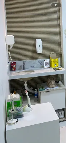 Vendo bancada de mármore com cuba de porcelana 
