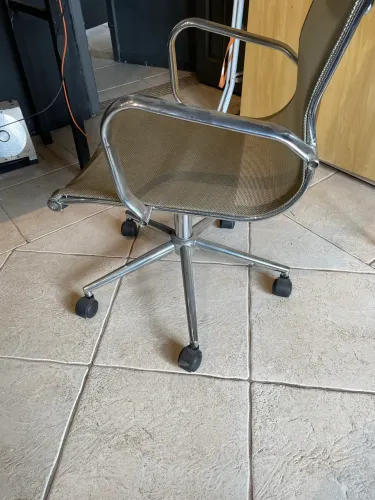 Cadeira escritorio giratoria