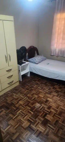 Quartos mobiliados 