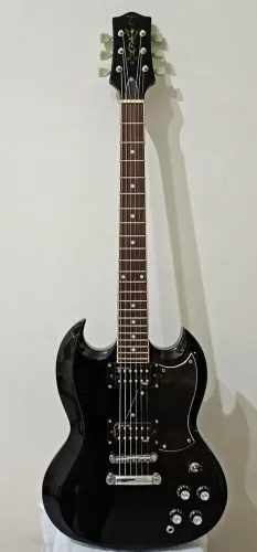 Guitarra ElétricaTanglewood Preta