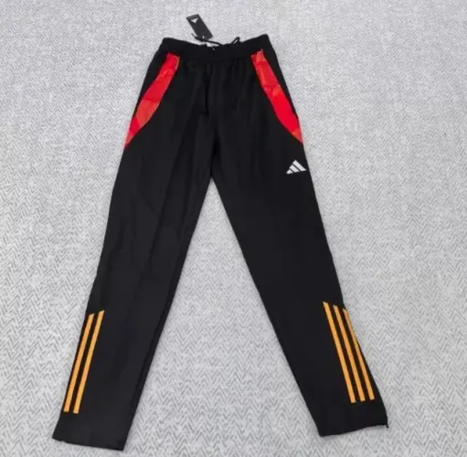 Calça esportiva Adidas