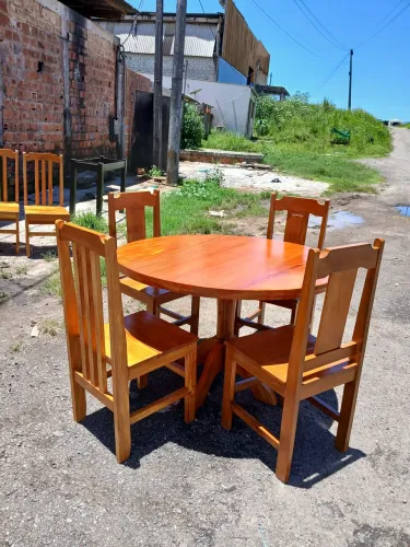 Mesa de madeira maciça 100%madeira