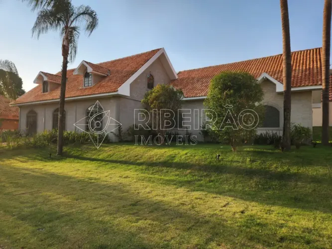 Casa em condomínio com 4 suítes e piscina para locação em Bonfim Paulista