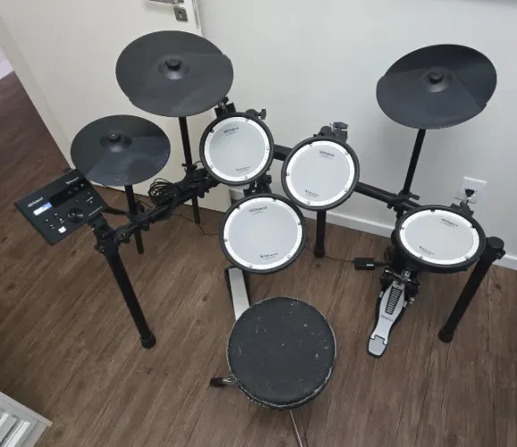 BATERIA ELETRÔNICA ROLAND TD-07