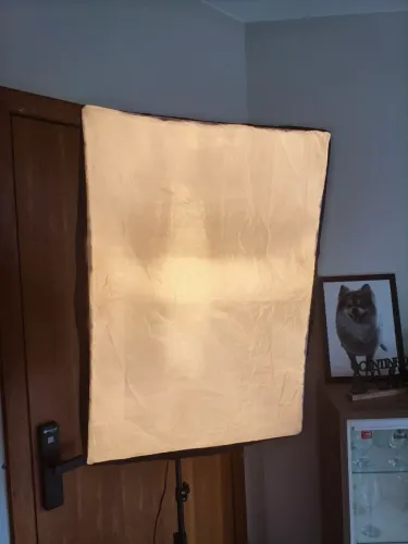 Softbox com tripé e lampada