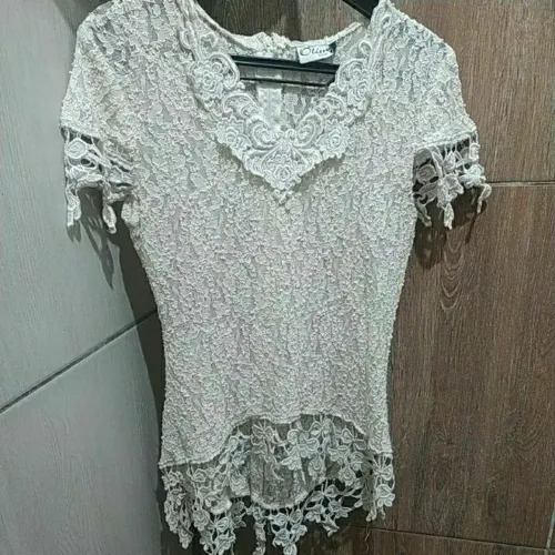 Blusa de renda vintage desapego brechó, semi nova em tamanho M veste 38