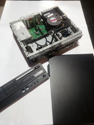 ThinkCentre M75s AMD Ryzen 5 5650G (Computador - Compacto - CPU)