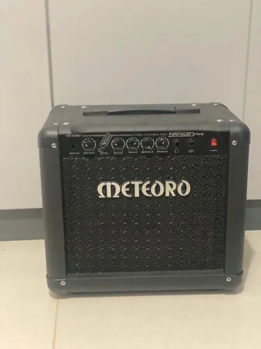 Cubo para guitarra Meteoro