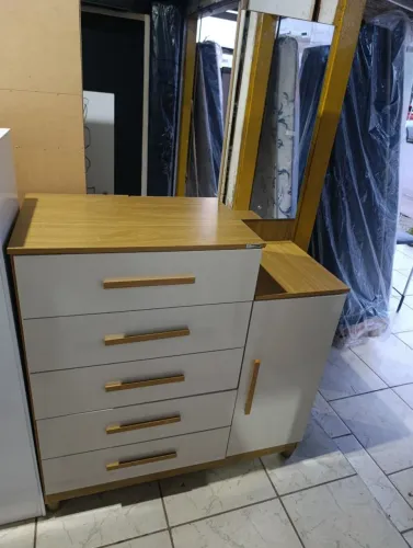 Cômoda Lisboa Nova 570$ , entrega grátis 