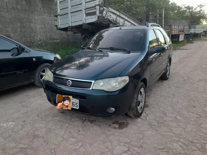 Fiat Palio Weekend HLX 1.8 MPI Flex 4P 2005