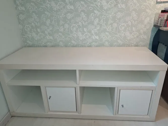 Rack funcional para quarto ou sala