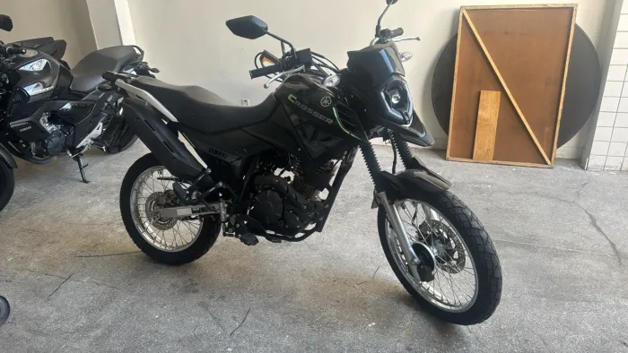 Crosser