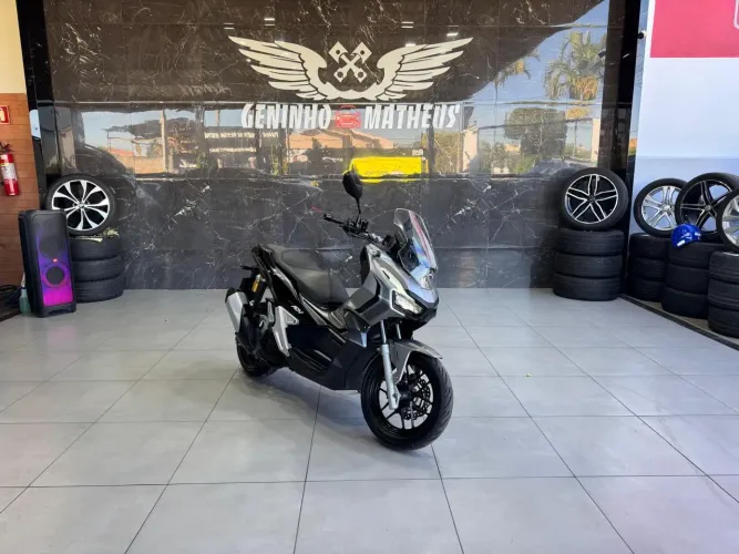 HONDA ADV 150