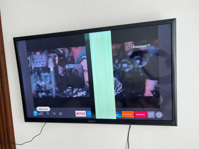 Vendo TV SONY 46 polegadas com defeito no display