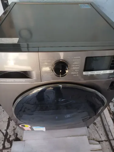 Lava e seca Samsung 11k 137v muito nova