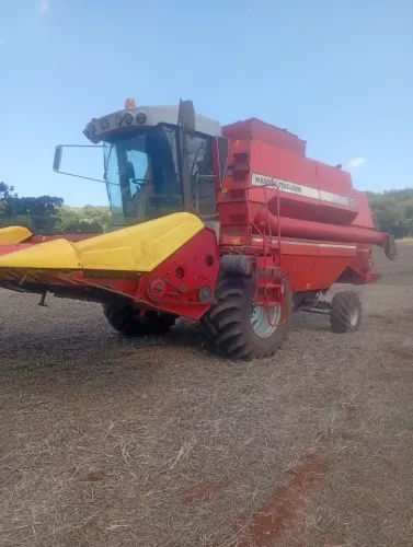 COLHEITADEIRA MF 34