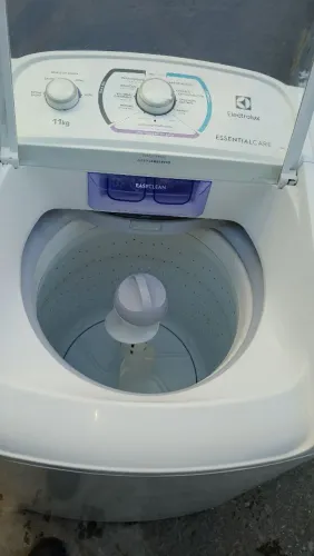 Máquina Eletrolux LES11 kg