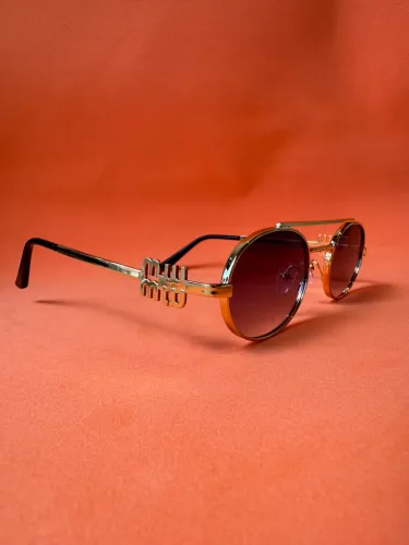 Óculos de sol oval miu miu novo