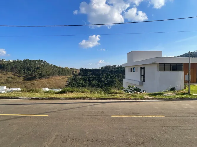 Um terreno para você que busca vista e privacidade para venda