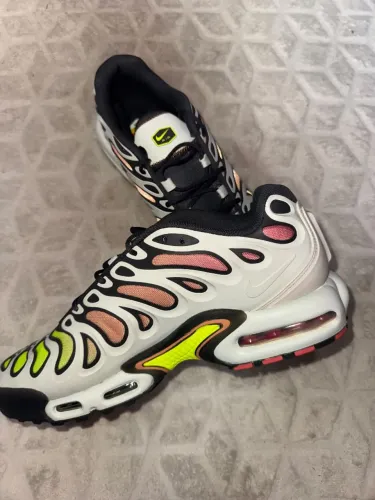 Vendo tênis Nike Air Max Plus drift original novo