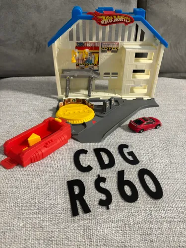 CDG PISTA HOT WHEELS DE LUXE. SUPER SERVICE
