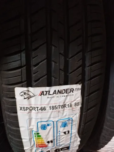 Pneu 185/70 14. Novo