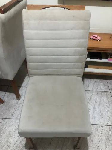 Mesa 4 cadeiras madeira maciça tampo de vidro