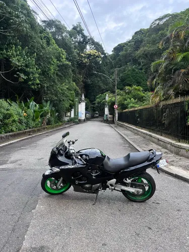 Gsx f 750 2009 em dia nada há fazer 