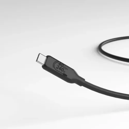 Cabo USB4 Amazon Basics 1 m 40 Gbps 240 W - Lacrado