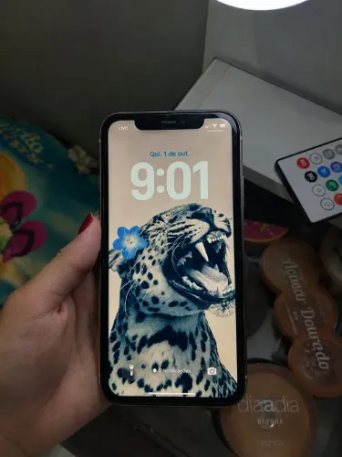 ? iPhone 11 64GB ? R$ 990<br>iPhone 11 64GB à venda! ?