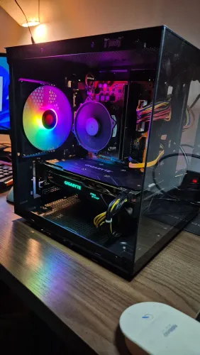 PC i7 7700 - RX570 8gb