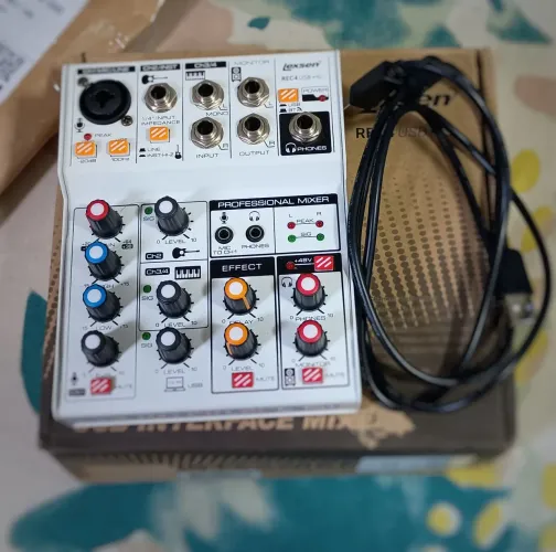 Mesa de som Lexsen REC4
