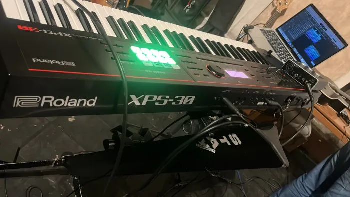 Teclado roland XPS30 zerado