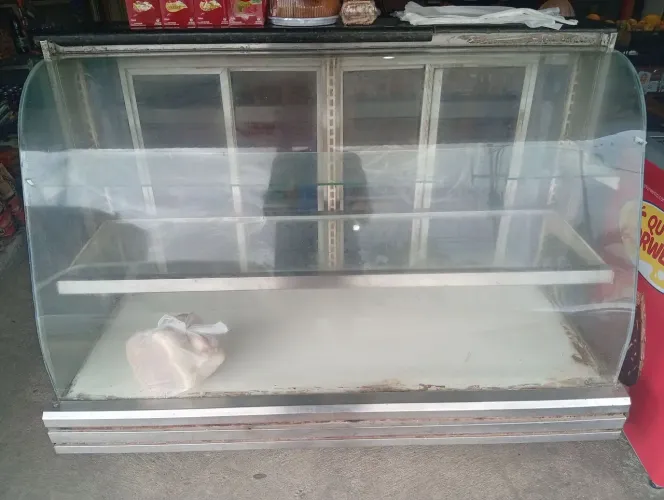 Expositor de pães e bolos 