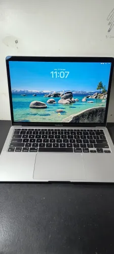 MACBOOK AIR M1