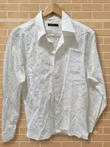 Camisa bordada Calvin Klein original M