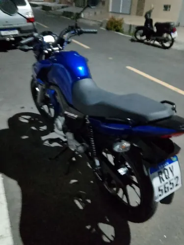 Moto toda certinha em bom estado e só pegar e rodar