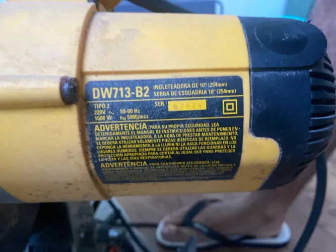 DEWALT DW713-B2 - Serra de Esquadria 10? (254mm) | Ótimo Estado