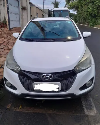 Hyundai HB20X Style 1.6 Flex 16V Aut. 2015