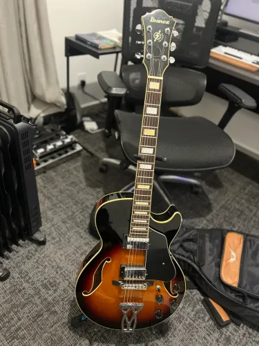 Guitarra Ibanez AG75 Semi-Acustica