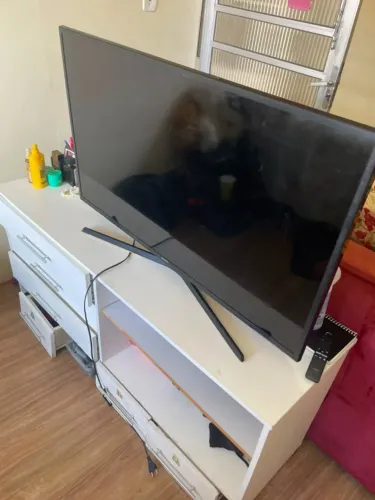 TV 43" Samsung com defeito