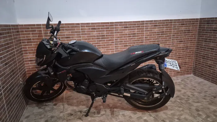 Vendo cb 300r